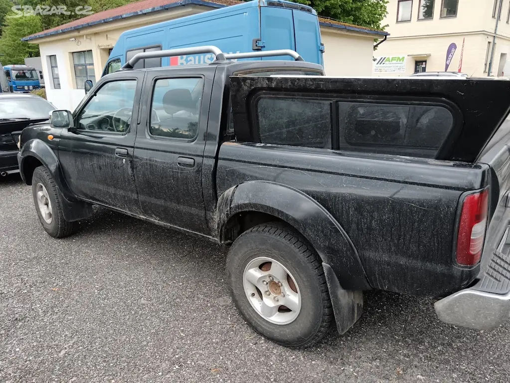Nissan NAVARA 2,5 DOUBLECAB 4X4 - fotka 2