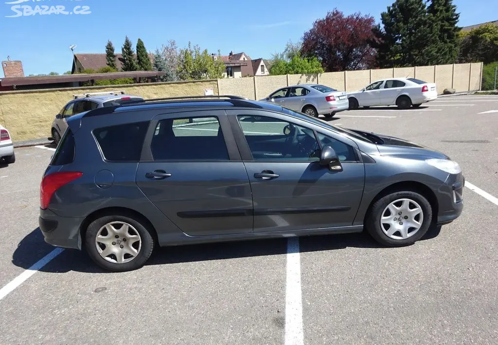 Peugeot 308 1.6 HDI Combi r.v.2009 stk:4/2028 - fotka 3