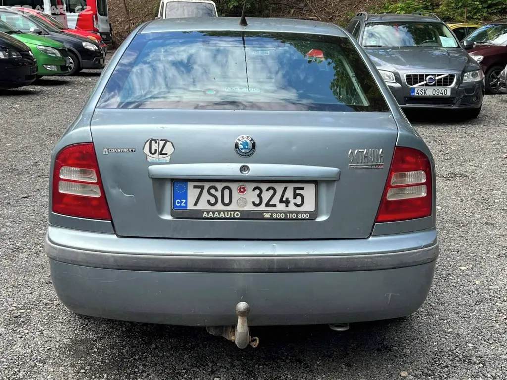 Škoda Octavia AMBIENTE 1.6i 75kW tažné 2003 ČR - fotka 6