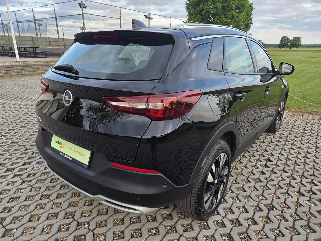 Opel Grandland X, 2.0 D,130 kW,AT,Innovation,DPH - fotka 6