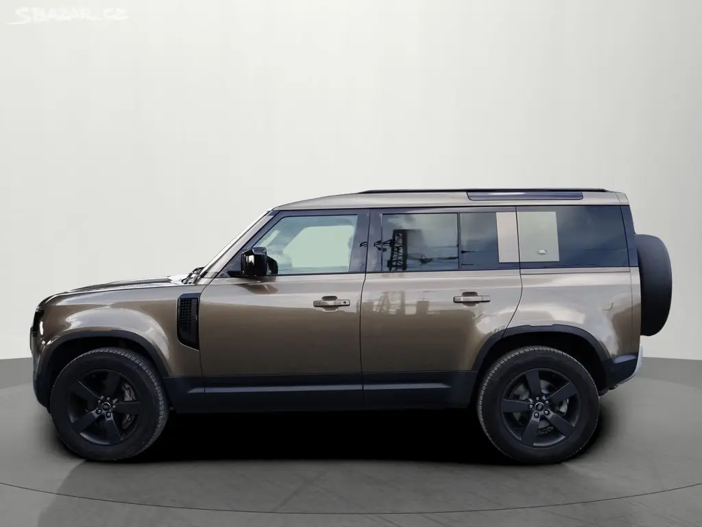 Land Rover Defender, 110 D300 221kW Black Packet ČR - fotka 2
