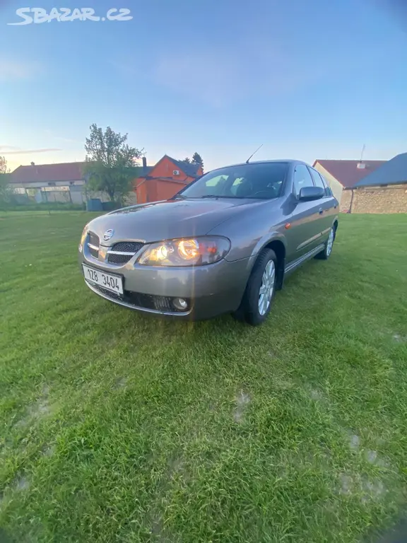 Nissan almera n16 po faceliftu