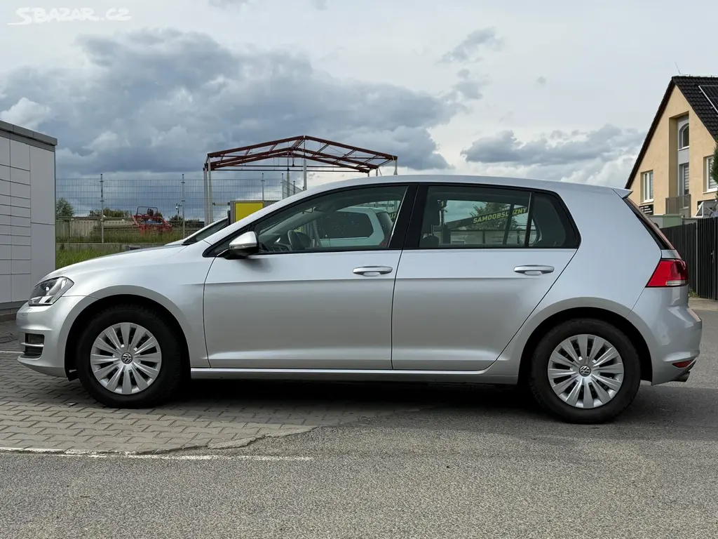 VOLKSWAGEN GOLF VII 1.2 TSI AUTOMAT DSG 77KW - fotka 2