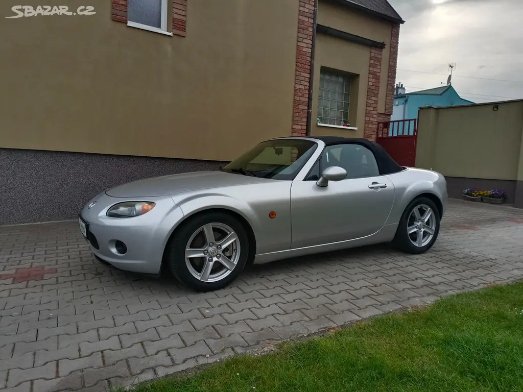 Mx-5 1.8i 93 kW Miata kabriolet Roadster - fotka 2
