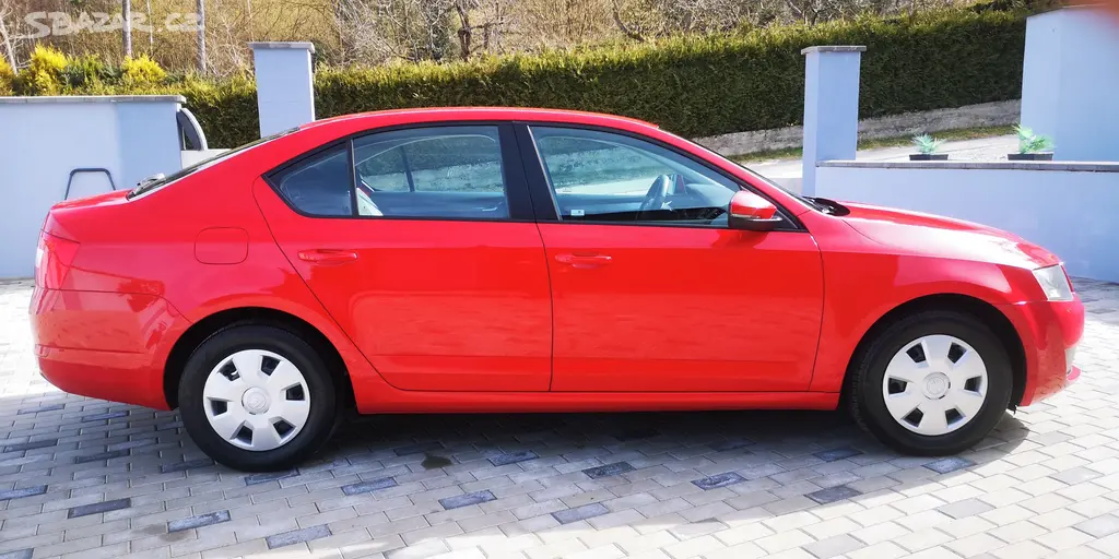 Škoda Octavia III 1,2 TSI 63kw. PĚKNÁ A SPOLEHLIVÁ - fotka 4