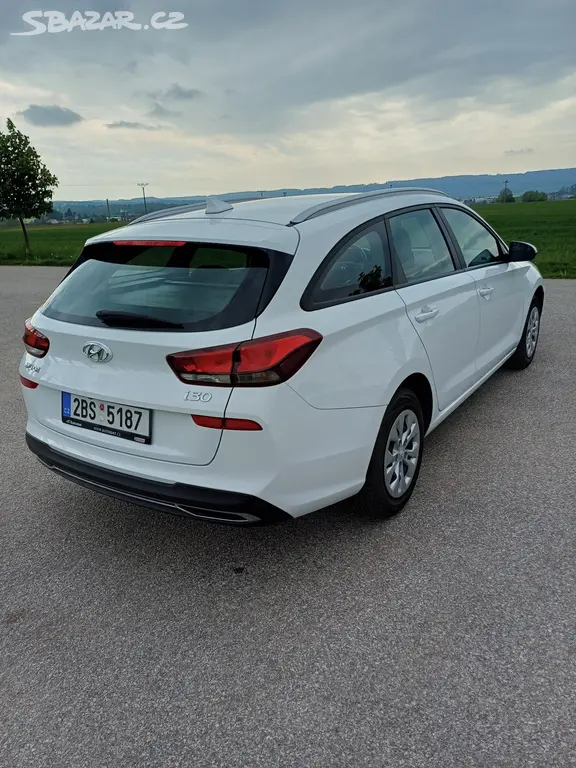 Hyundai i30 kombi - fotka 5