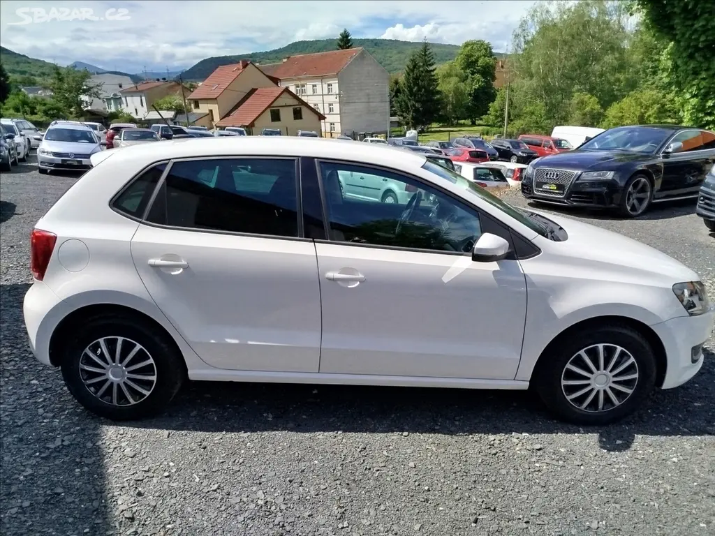 Volkswagen Polo, 1,2 i, NAVIGACE, ESP - fotka 6