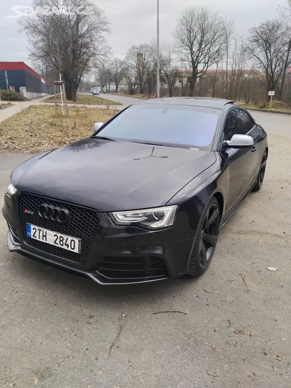 Audi RS5 4.2 FSI 331kw 2013 84tis najeto - fotka 6
