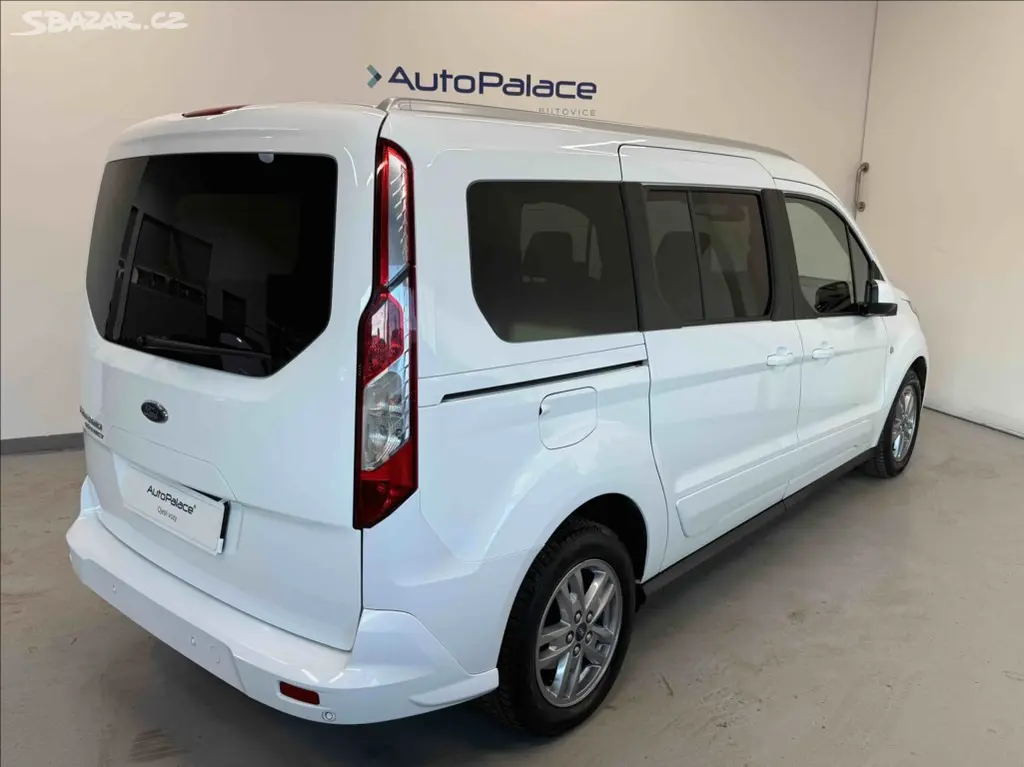 Ford Tourneo Connect, 1,5 EcoBlue TITANIUM 7MÍST - fotka 4