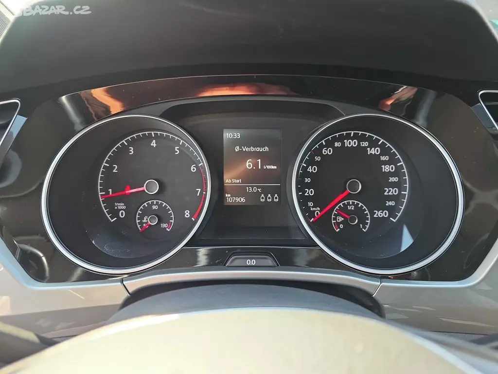 Volkswagen Touran, 1.2Tsi 81KW JEN 107 TIS KM TOP - fotka 5