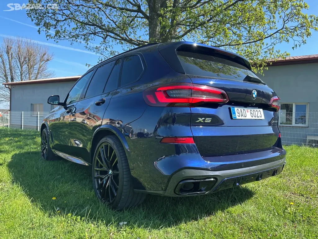 BMW X5 xDrive 30d 210kW G05 - fotka 4