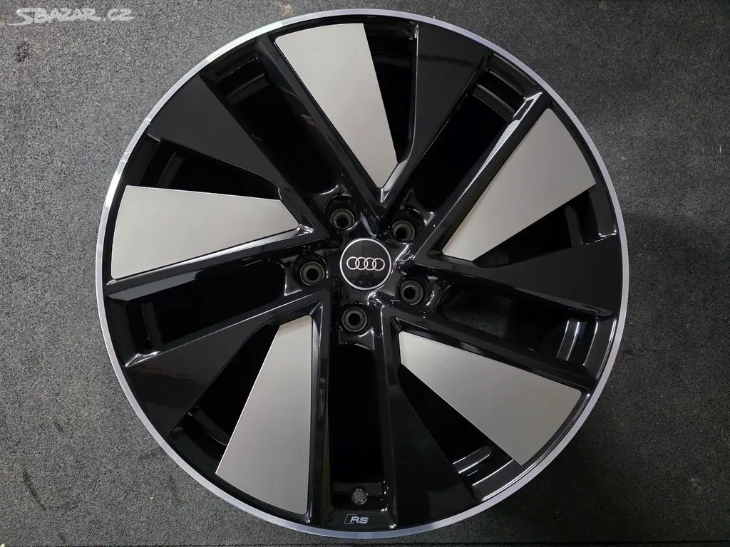 Audi E - Tron GT RS Alu kolo 21 4J3601025AB 1 Ks