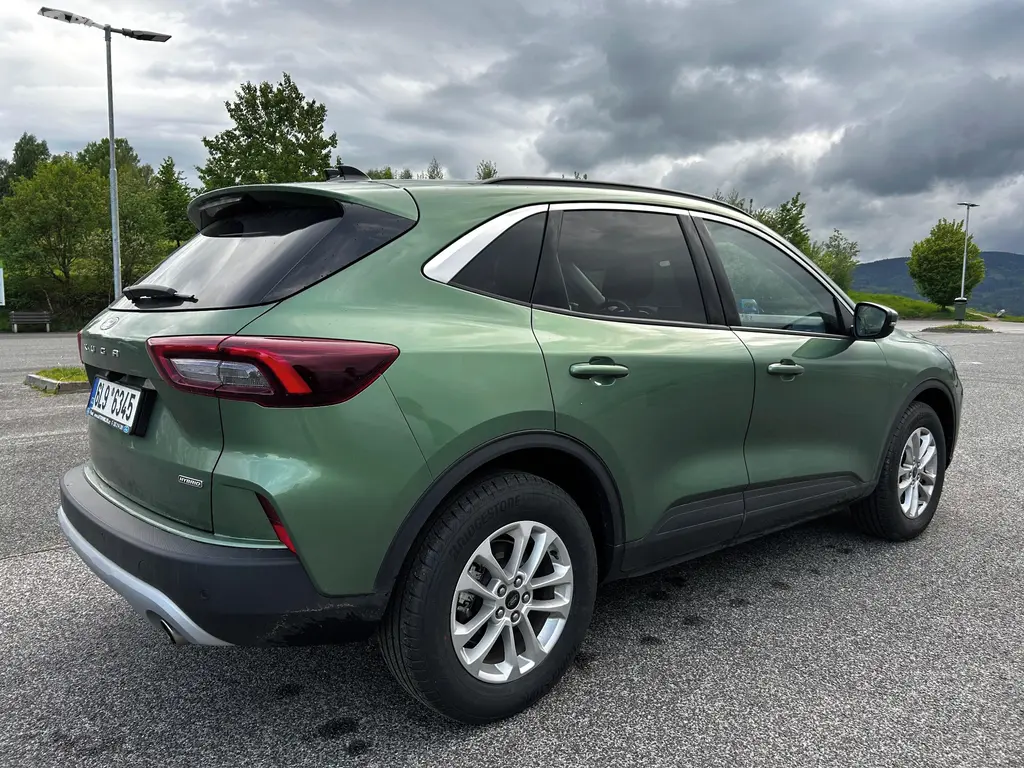 Ford Kuga, Titanium 2.5 HEV 132kW - fotka 6