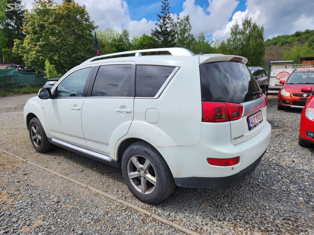 Peugeot 4007 2.2 HDI - fotka 6