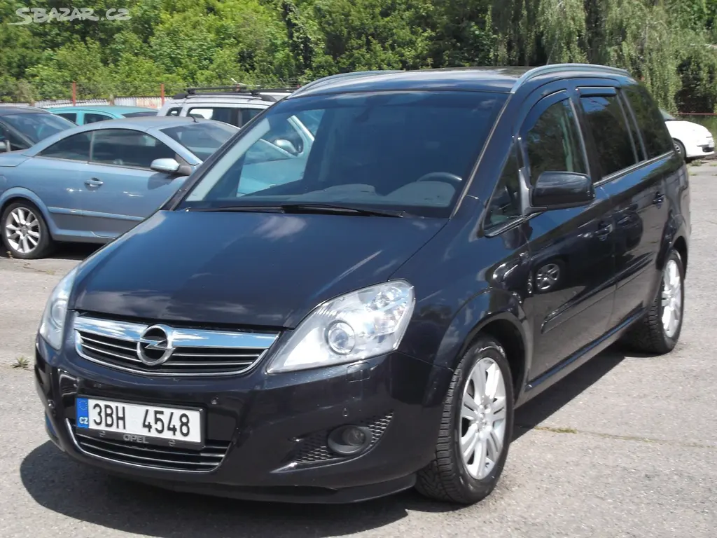 Opel Zafira 1.8i 16V 7.míst,serv.knižka,novrozvody