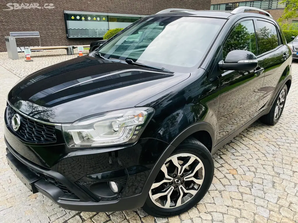 SsangYong Korando, 2.2TD 4x4 MANUÁL 1.MAJ TAŽNÉ - fotka 2