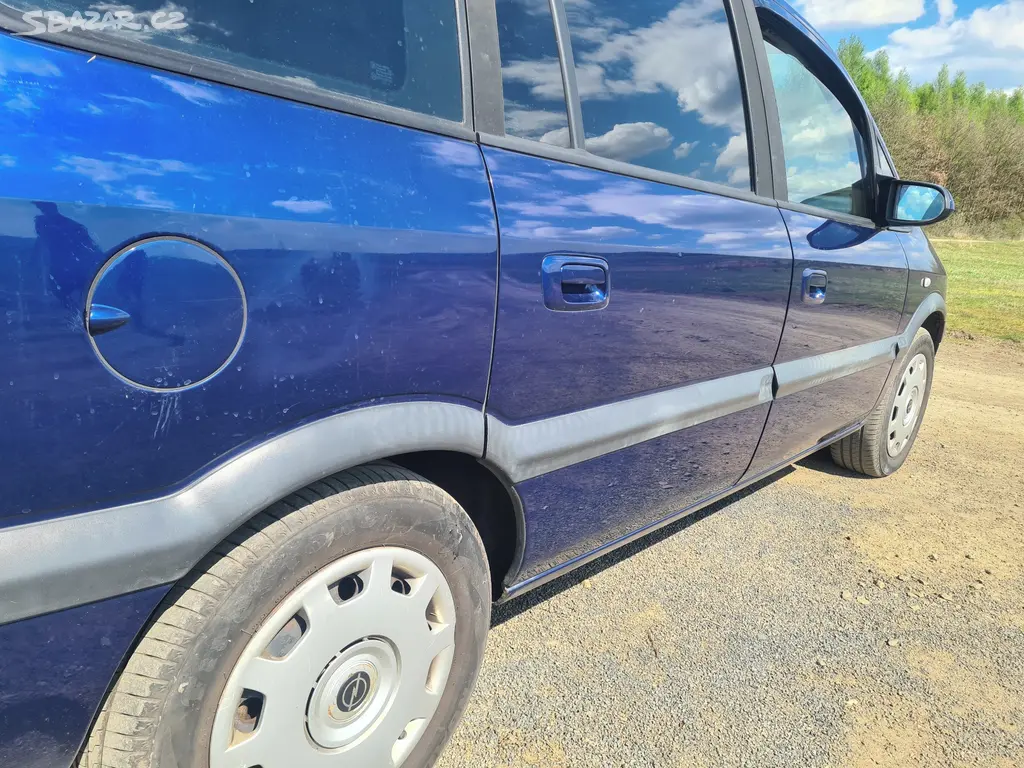 Zafira 1.8 Elegance LPG,7 místné,najeto 229tis km - fotka 4