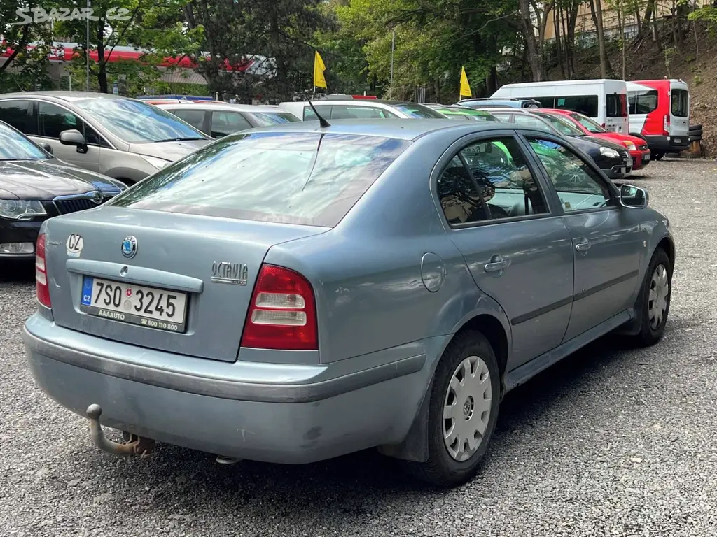 Škoda Octavia AMBIENTE 1.6i 75kW tažné 2003 ČR - fotka 4