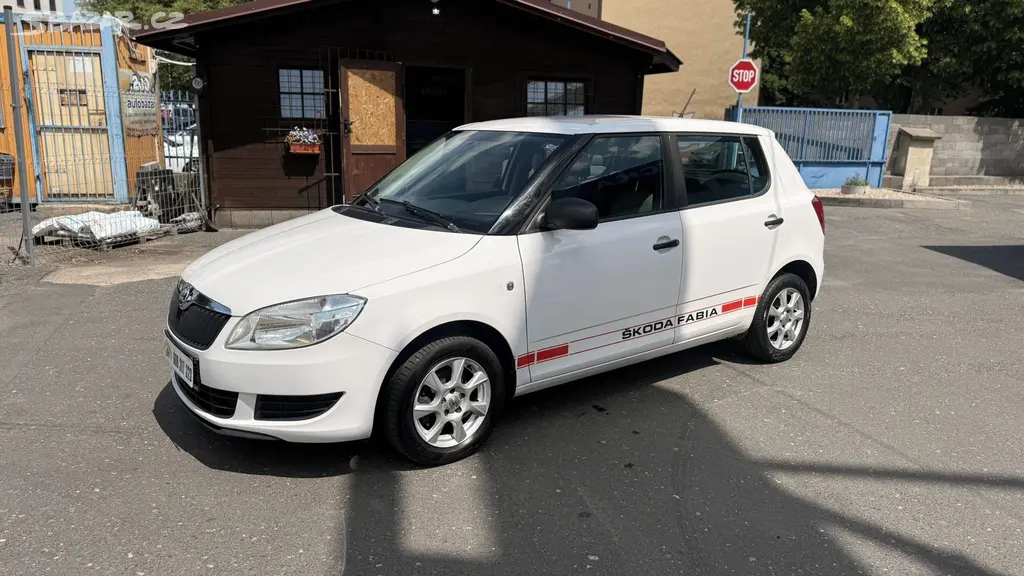 Škoda Fabia, 1.6 TDI KLIMA,NOVÉ ROZVODY - fotka 2