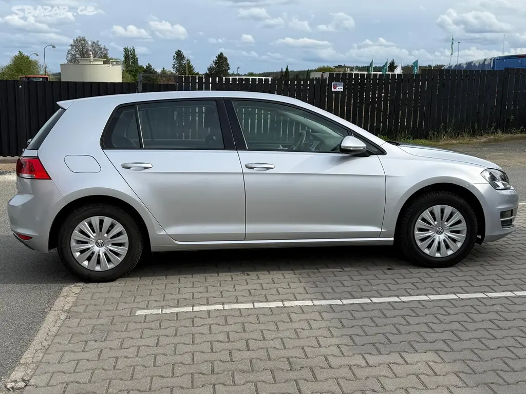 VOLKSWAGEN GOLF VII 1.2 TSI AUTOMAT DSG 77KW - fotka 4