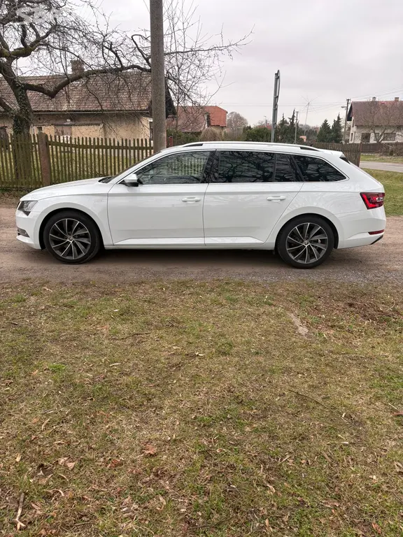 Škoda Superb III L&K 2.0 TDI Dsg - fotka 6