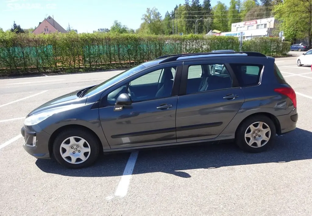 Peugeot 308 1.6 HDI Combi r.v.2009 stk:4/2028 - fotka 2