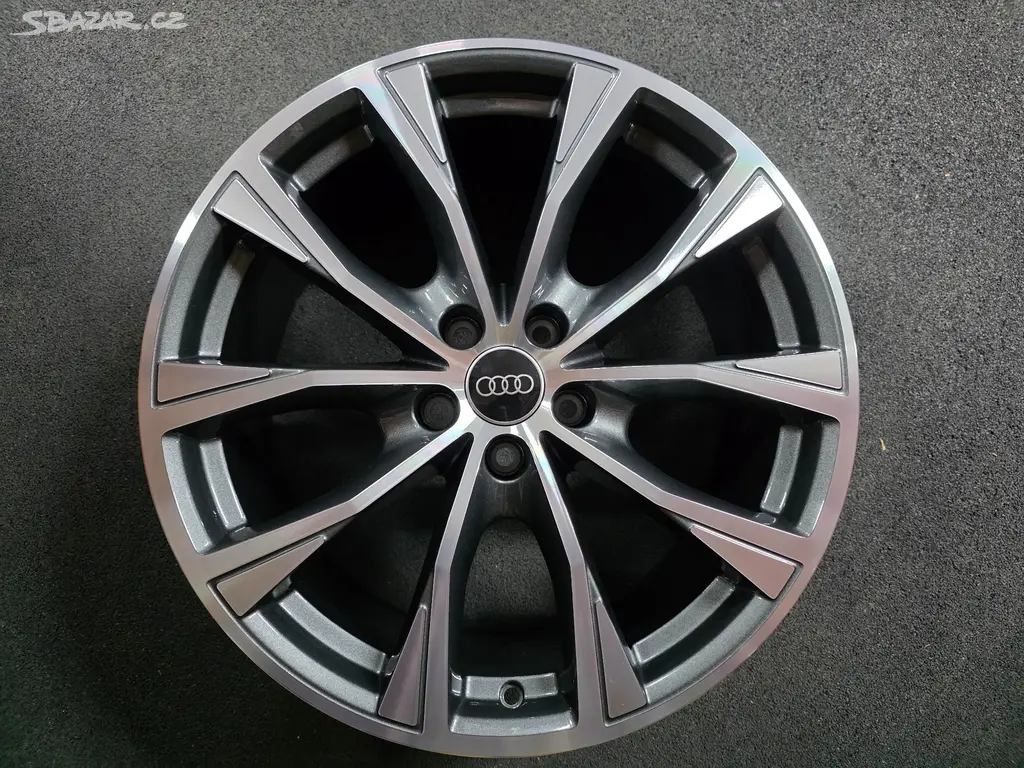 Audi A6  Alu kolo 19 4P0601025F  1 Ks Originál