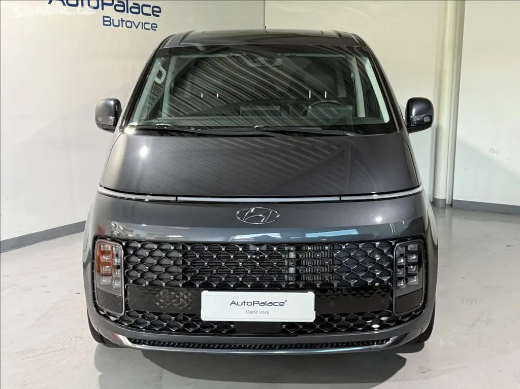 Hyundai Staria, 2,2 CRDI PREMIUM LUXURY PANO - fotka 2
