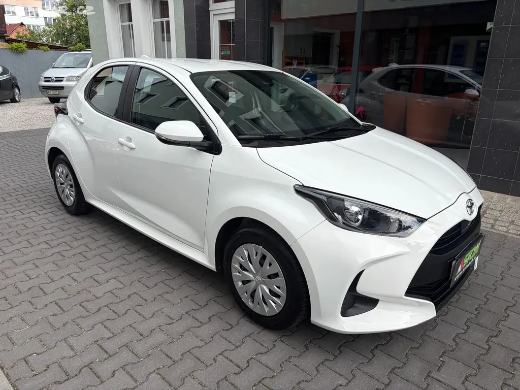Toyota Yaris 1,0 VVTi 1, maj. klima, servis Toyota