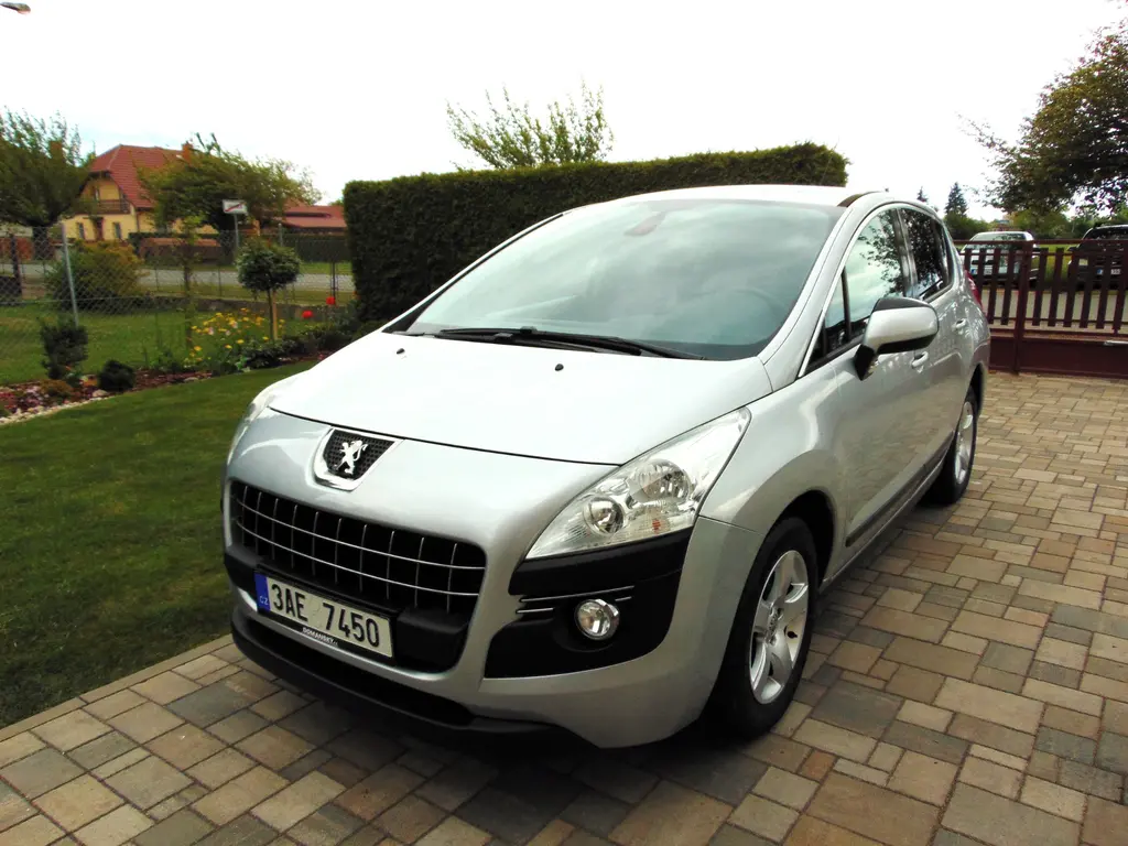 PEUGEOT 3008 1.6,PŮVOD ČR,SERVISKA,SENZORY