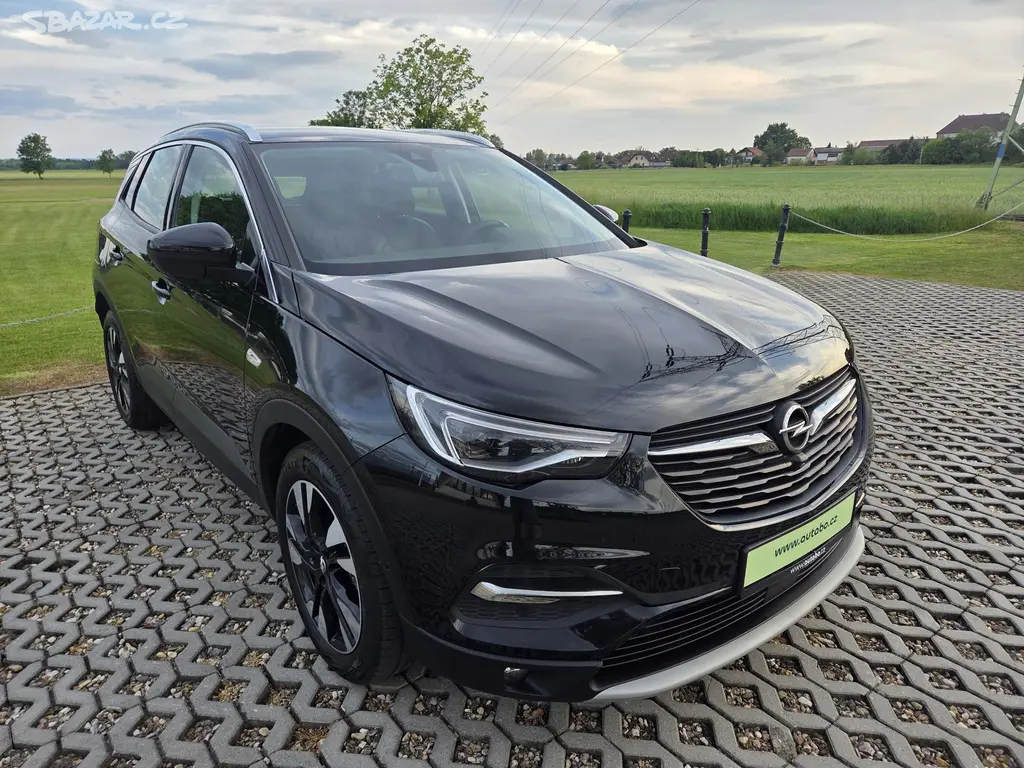 Opel Grandland X, 2.0 D,130 kW,AT,Innovation,DPH - fotka 3