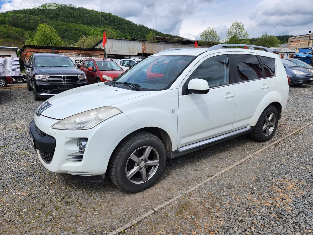 Peugeot 4007 2.2 HDI - fotka 3