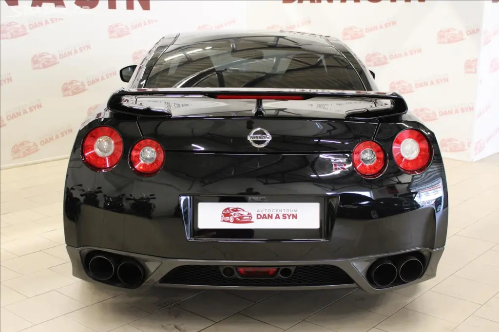 Nissan GT-R, 3,8 GT-R R35 TOP STAV - fotka 5
