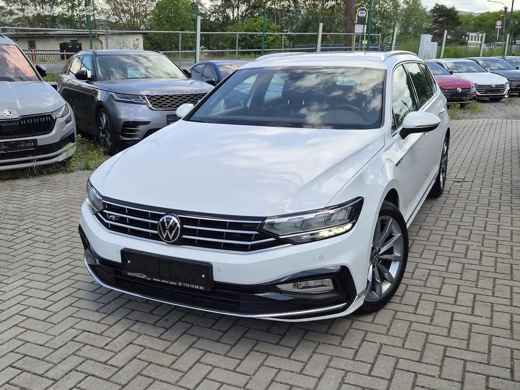 Volkswagen Passat B8 R-Line FullLED VIRTUAL KAMERA