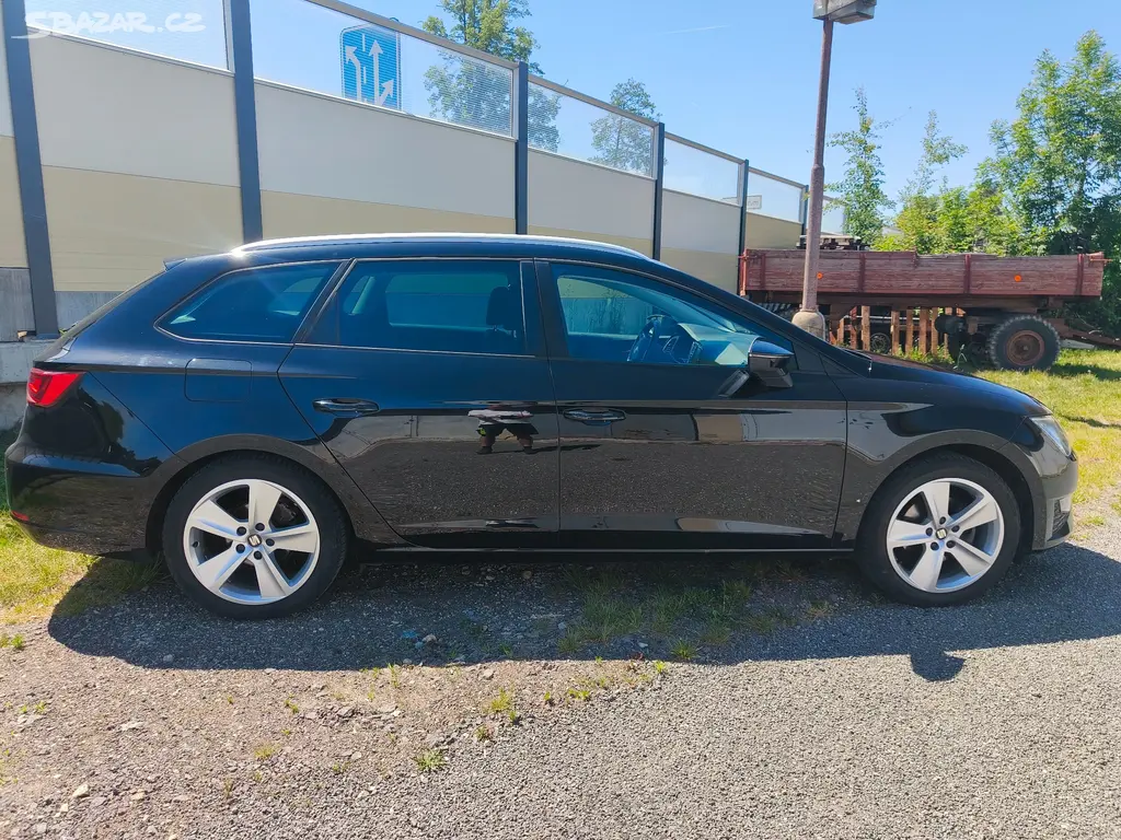 LEON 1.4 TSi FR m.2017 FULL LED, ACC, LINE ASSIST - fotka 5