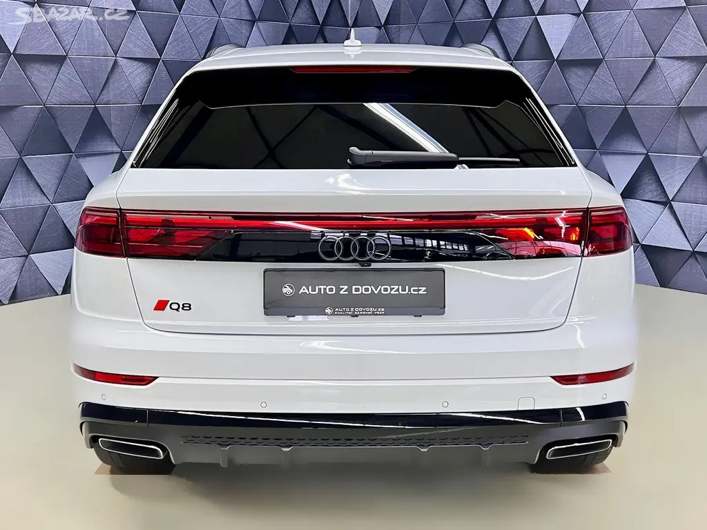 Audi Q8, 60TFSI e QUATTRO, MASÁŽE, B&O - fotka 5