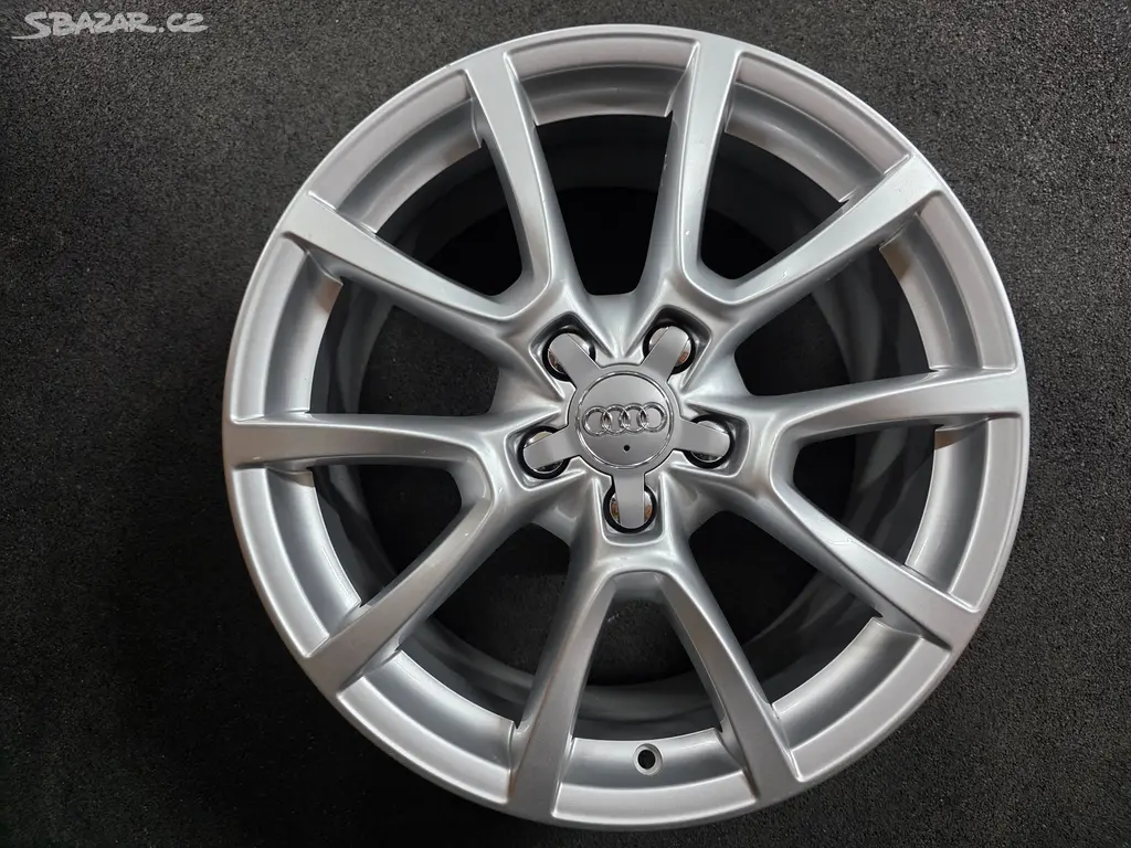 Audi S Q5 / Q5 Alu kolo 18 originál 8R0601025C