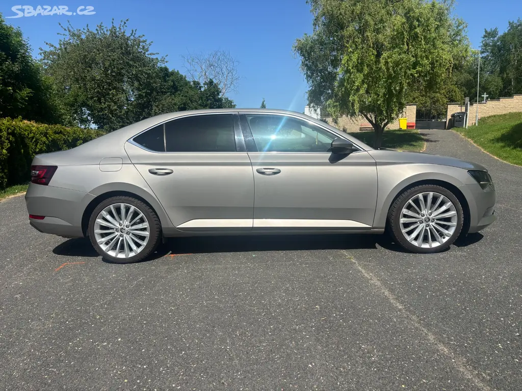 Škoda Superb III 2.0 TSI 2016 162kw Style NAV - fotka 4