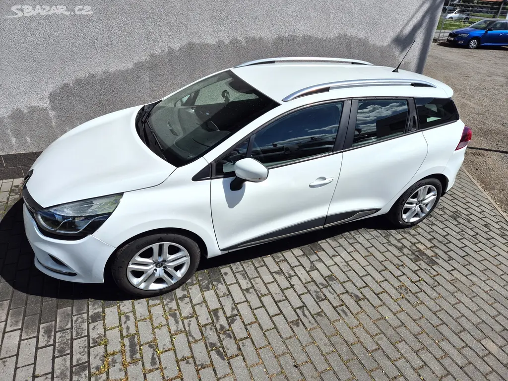 Renault Clio 1,2i 55Kw GrandTour Klima 129.000Kč - fotka 2