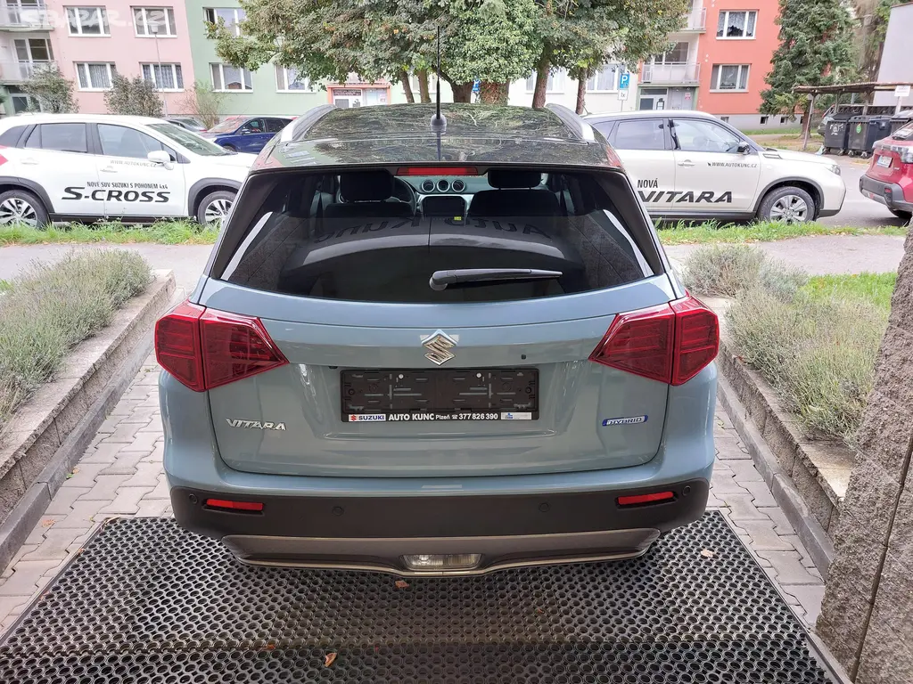 Suzuki Vitara, 1.4 Premium AllGrip Hybrid - fotka 6