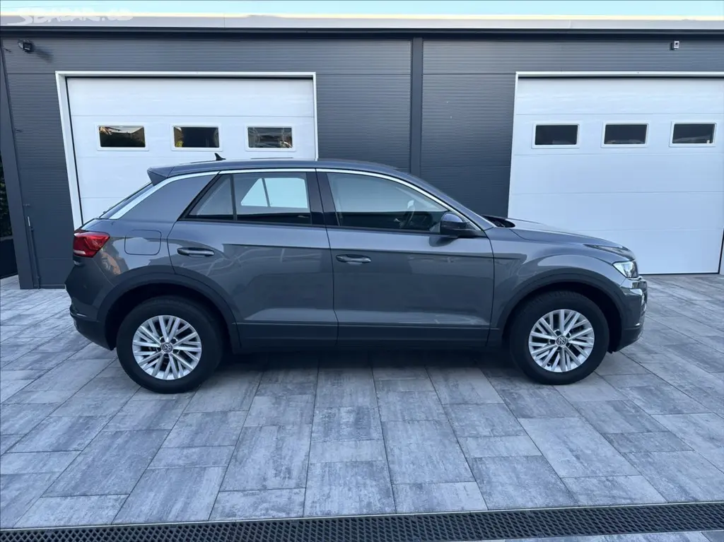 Volkswagen T-Roc, 1,5 TSI 150PS Trendline DSG - fotka 4