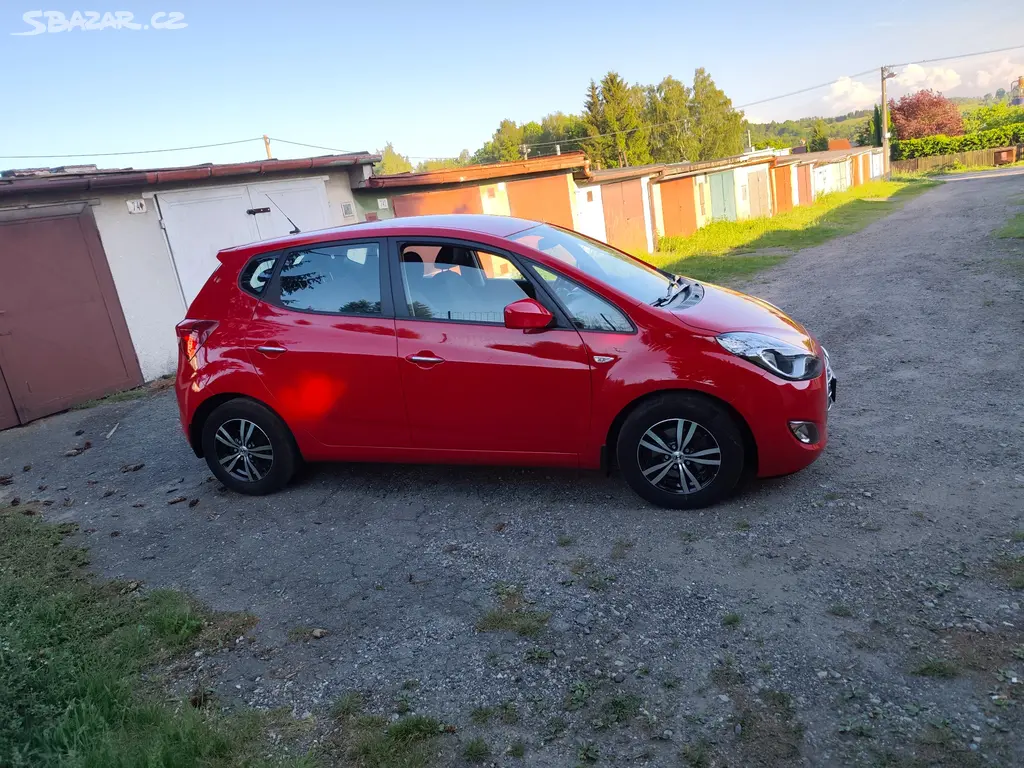 Hyundai ix20 Automat - fotka 3