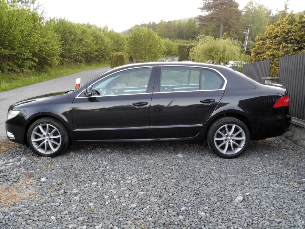 Škoda Superb 103 kw Xenon Koupeno v CZ - fotka 5