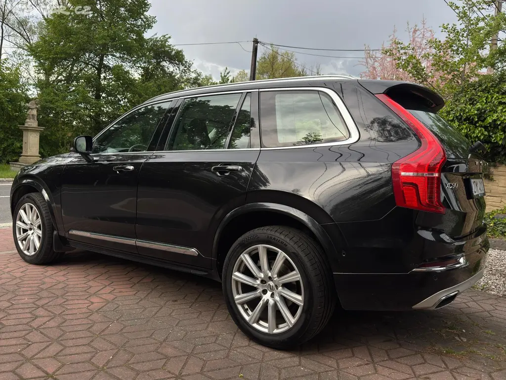 Volvo XC90 D5 ČR DPH 4X4 AUTOMAT TAŽNÉ - fotka 4