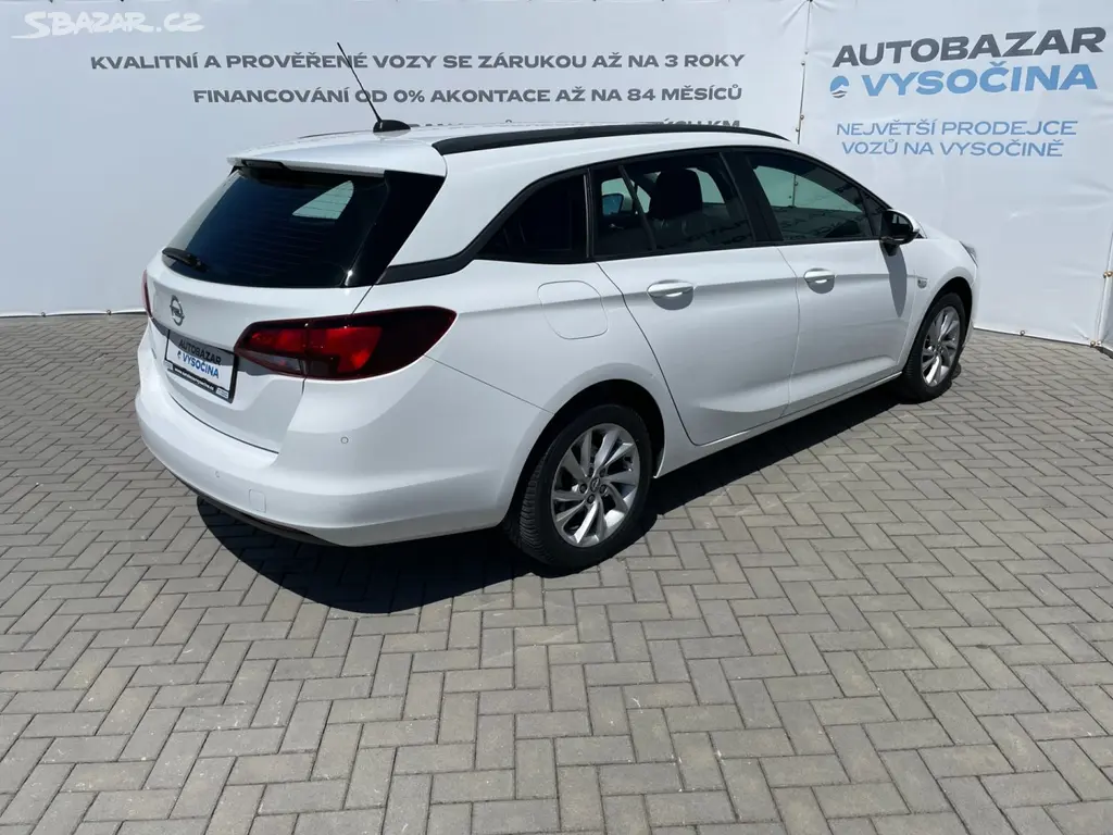 Opel Astra, ST 1.2 turbo 96kW! Navi! - fotka 4