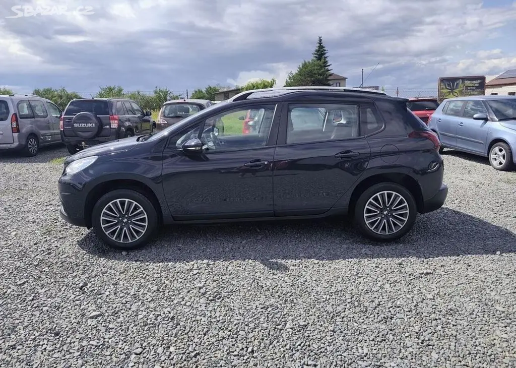 Peugeot 2008 1.2i Klima, Tempomat benzín manuální - fotka 3