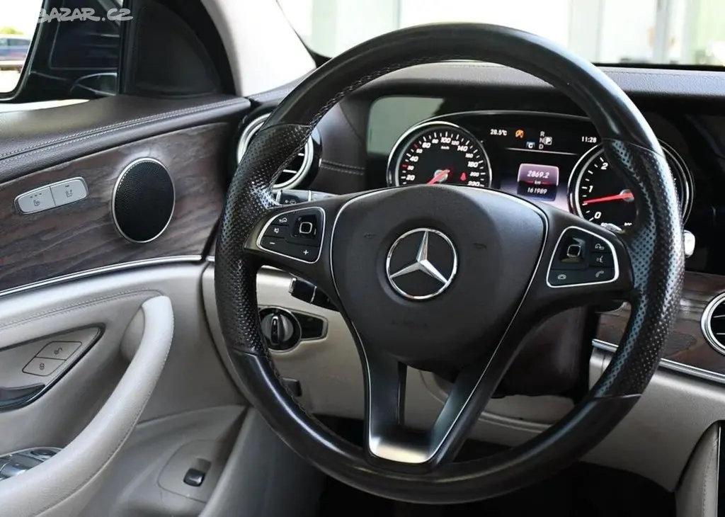 Mercedes-Benz Třídy E 350d 190 kw - fotka 5