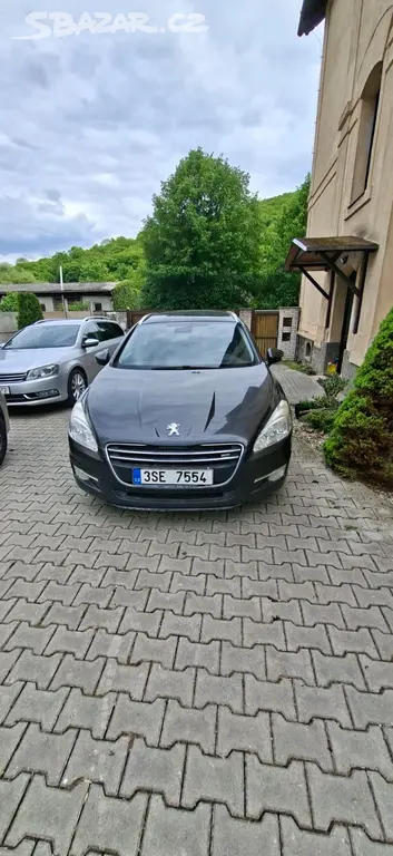 Prodám Peugeot 1.6 diesel, r. v. 2012 - fotka 4