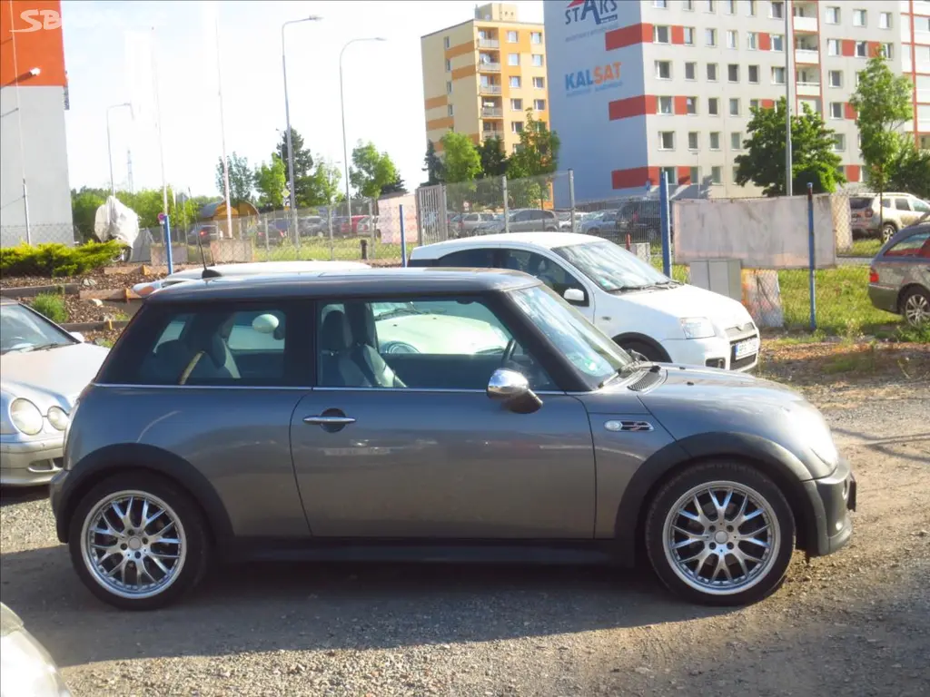 Mini Cooper S, 1,6 125kW/FL/JC Works atd. - fotka 6