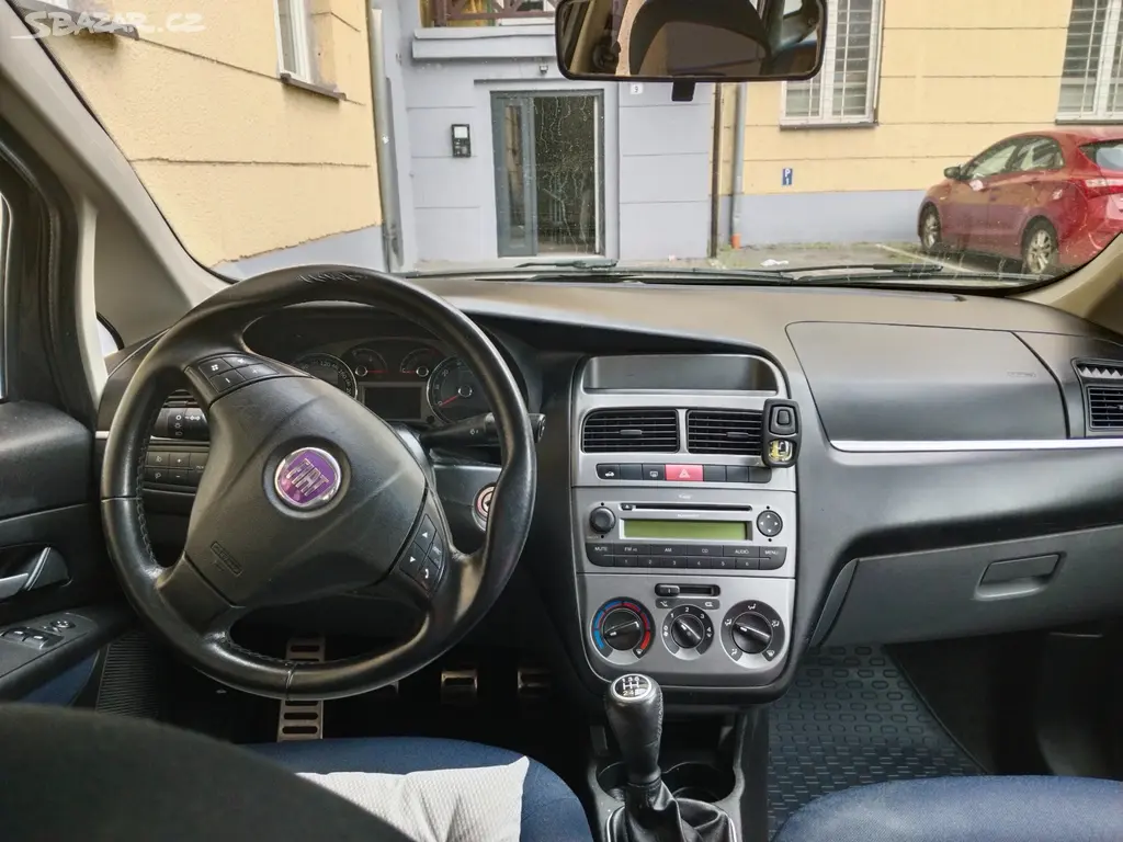 Fiat Linea 1.4 16V s klimatizací - fotka 3